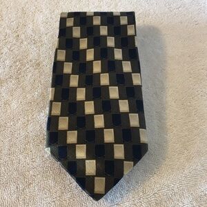 Renzo Tie